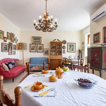 Bella Vista With Seaview Balcony *