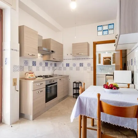 Apartment Bella Vista With Seaview Balcony *